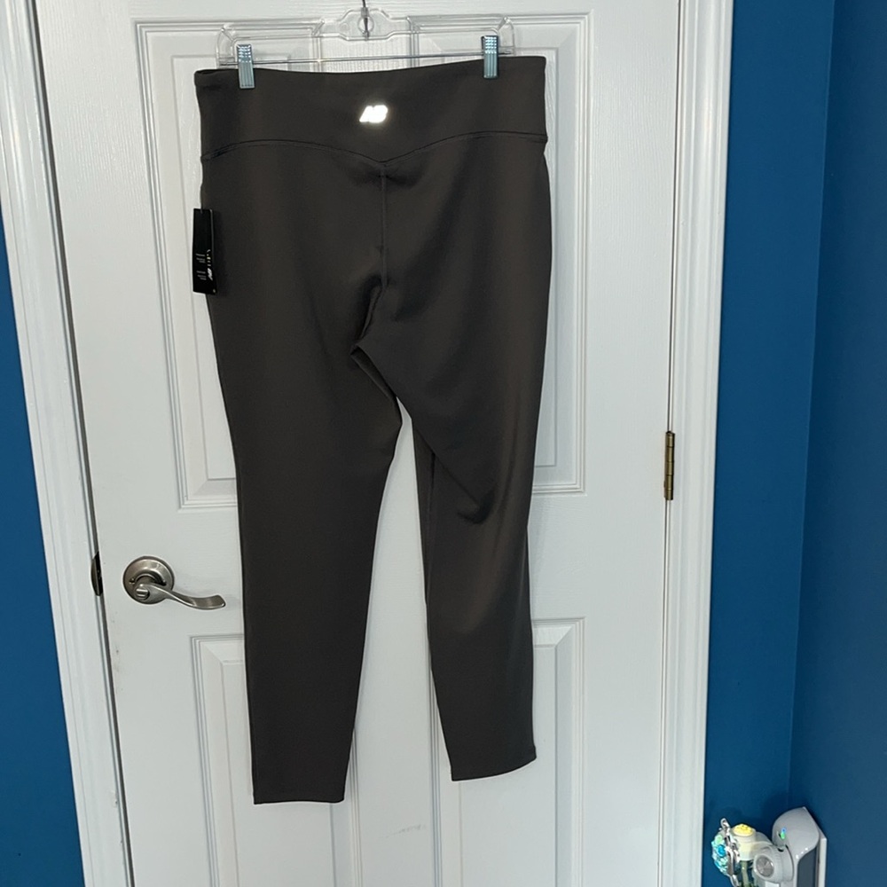 New balance leggings, brand new never been worn gray extra large - Picture 3 of 5